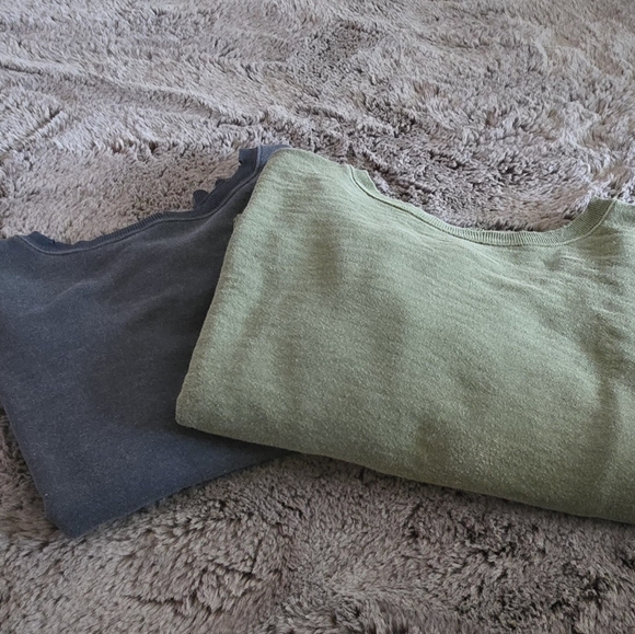 2 Camden Sweatshirts From Free People - Picture 5 of 5